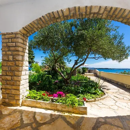 Apartman By The Sea Tkon, Pasman - 12346