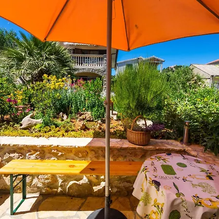 By The Sea Tkon, Pasman - 12346 Apartment