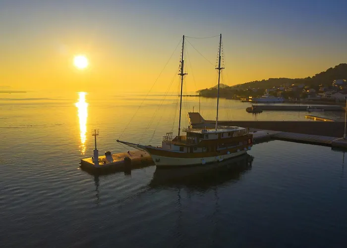 By The Sea Tkon, Pasman - 12346 Tkon